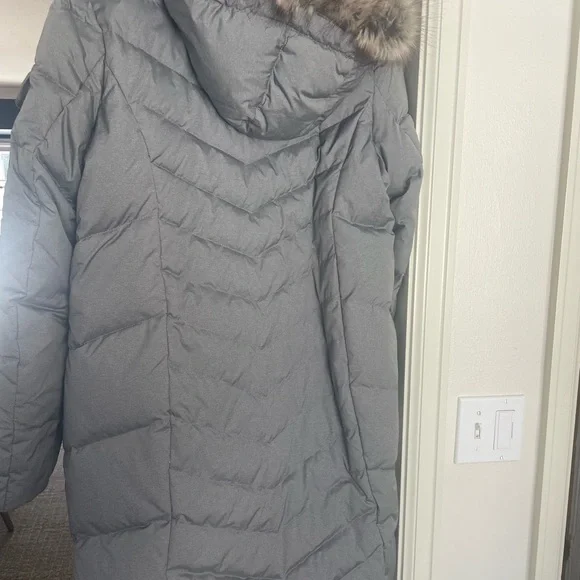 Eddie Bauer Women's Charcoal Puffer Jacket down XL EUC!! Down - Picture 2 of 9